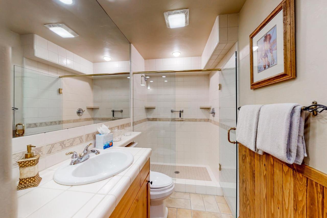 Warm Springs Wonder Apartment เคทชัม ภายนอก รูปภาพ